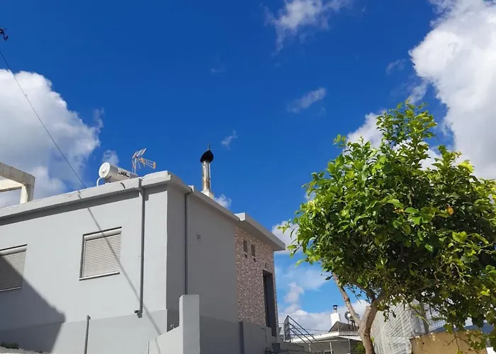 Isaias House Archipoli